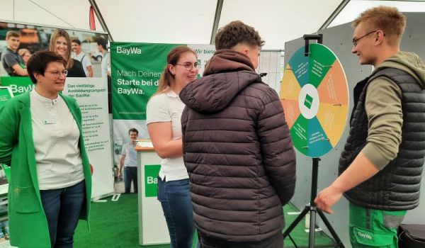 Messefoto, innen Stände der Aussteller