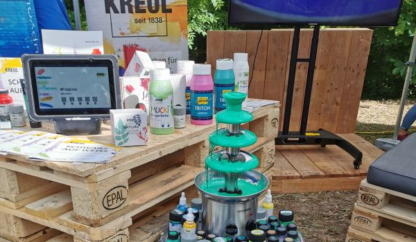 Messefoto, innen Stände der Aussteller