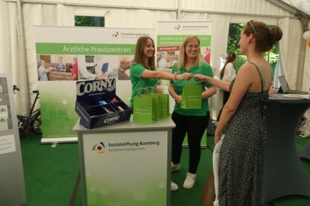 Messefoto, innen Stände der Aussteller