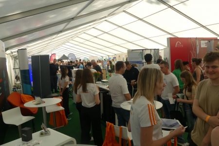 Messefoto, innen St&auml;nde der Aussteller